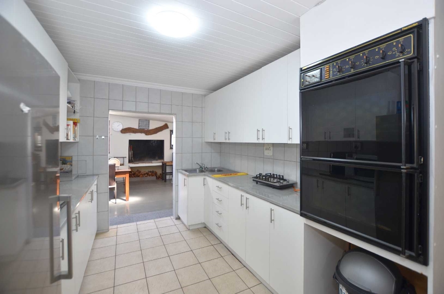 4 Bedroom Property for Sale in Bothasig Western Cape